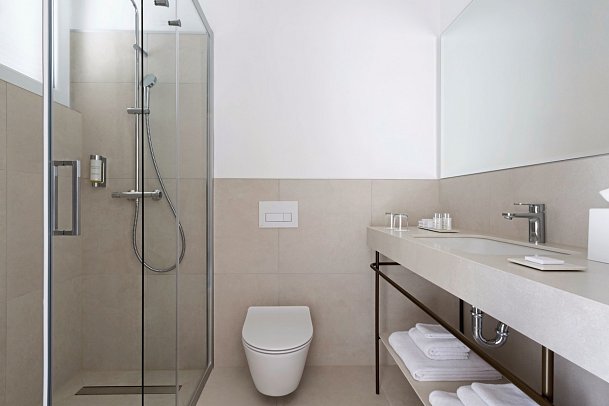 Bluesun Holiday Village Afrodita - Beispiel Bad (Zimmercodierungen DB1, DC2, EB1, DBC, EBC, DS1, DSC, FB1 & JBC)