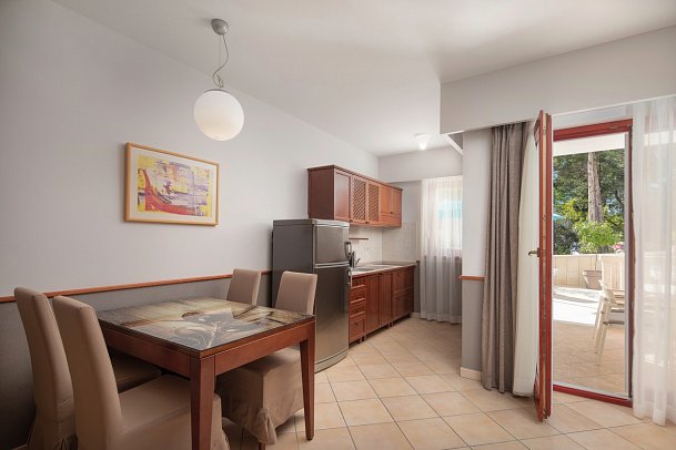 Tamaris Aparthotel - Wohnbeispiel Appartement 2 Schlafzimmer Balkon (Zimmercodierung OB1)