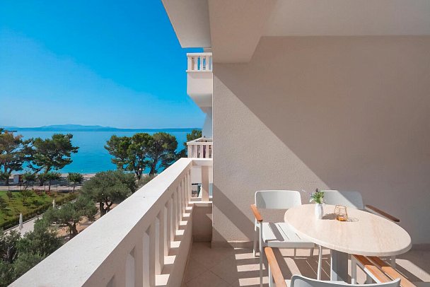 Tamaris Aparthotel - Beispiel Balkon Appartement 2 Schlafzimmer Meerseite (Zimmercodierung OB2)