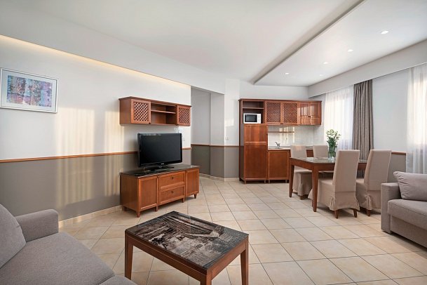 Tamaris Aparthotel - Wohnbeispiel Appartement 1 Schlafzimmer seitl. Meerblick (Zimmercodierung AB2)