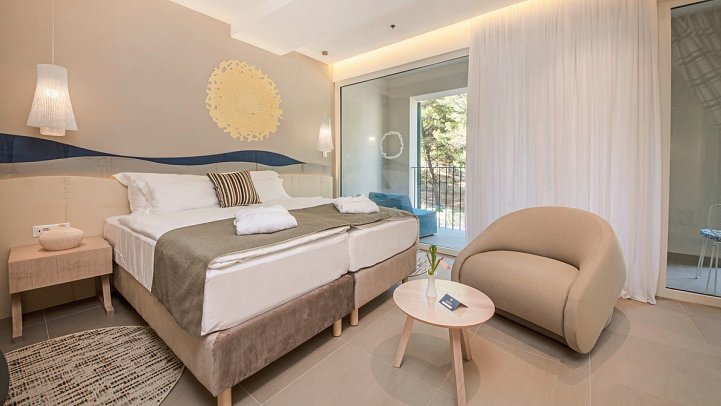 Bluesun Hotel Jadran - Wohnbeispiel Doppelzimmer Superior Meerblick (Zimmercodierung DSM)