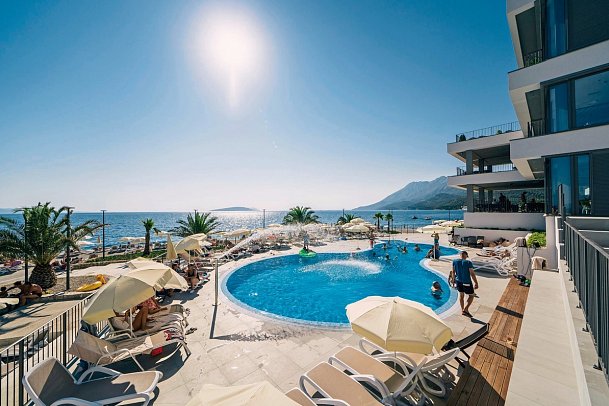 Morenia Beach Resort