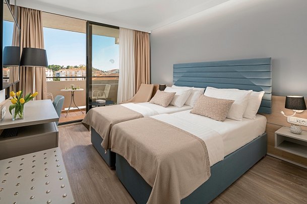 Valamar Meteor Hotel - Wohnbeispiel Zimmer für 2 plus 1 (Zimmercodierung DB2)