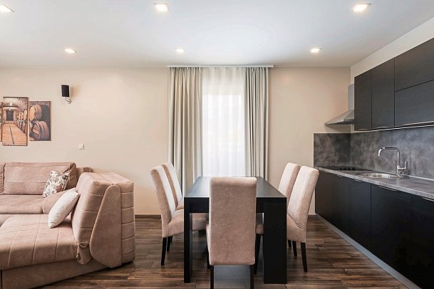 Central Beach 9 - Wohnbeispiel Apt. 1 Schlafzimmer Meerseite (Zimmercodierung ABC)