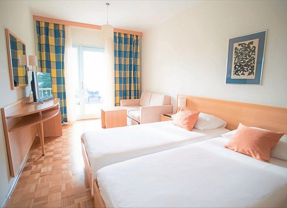 Aminess Vival Casa Velaris - Wohnbeispiel Doppelzimmer mit Gartenblick Annex (Zimmercodierung D1V)