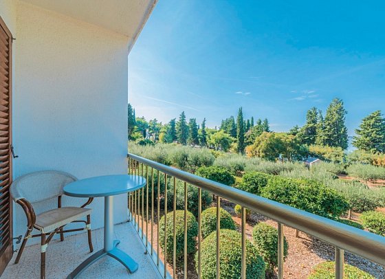Aminess Vival Casa Velaris - Wohnbeispiel Doppelzimmer mit Gartenblick Annex (Zimmercodierung D1V)