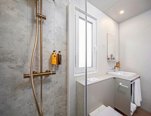 Pinadria Camping Resort - Beispiel Bad Mobilheim Comfort Holiday Home (Zimmercodierung CF1)