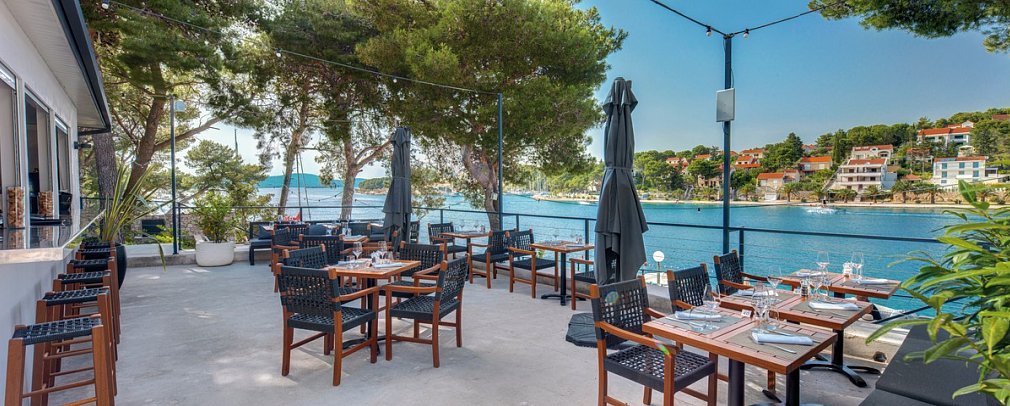 Milna Osam - Adults only