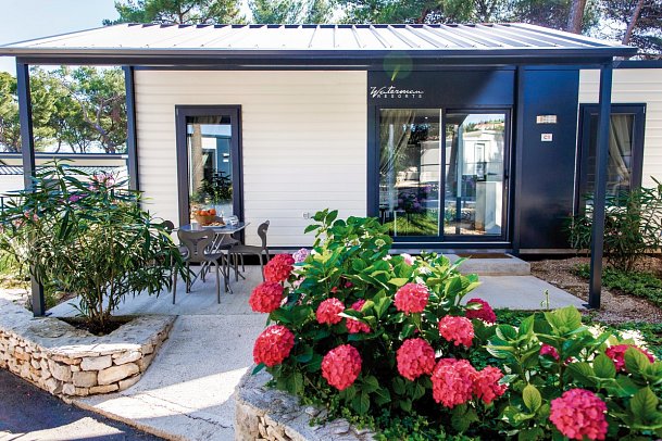 Waterman Beach Village Camp & Glamping - Wohnbeispiel Bungalow (Zimmercodierung BB1)