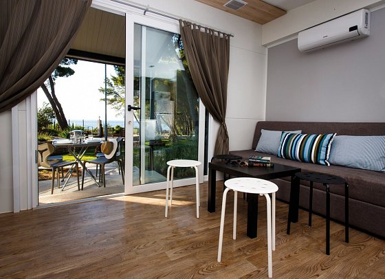 Waterman Beach Village Camp & Glamping - Wohnbeispiel Bungalow (Zimmercodierung BB1)