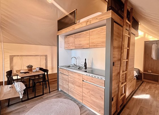 Waterman Beach Village Camp & Glamping - Wohnbeispiel Glamping-Zelt (Zimmercodierung CB1)