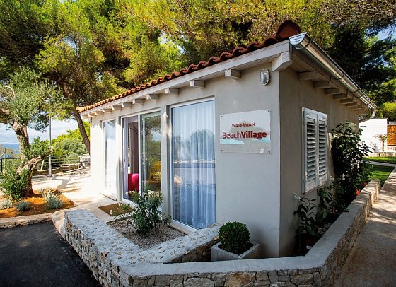 Waterman Beach Village Camp & Glamping - Rezeption