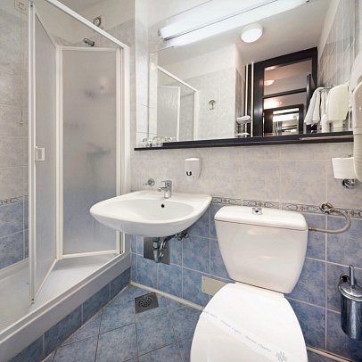 Hotel Hvar - Beispiel Bad