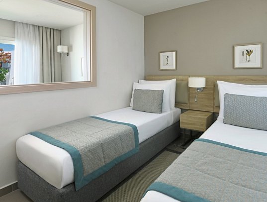 JAZ Fanara Resort & Residence - Wohnbeispiel Suite Familie Gartenblick (Zimmercodierung WIG)