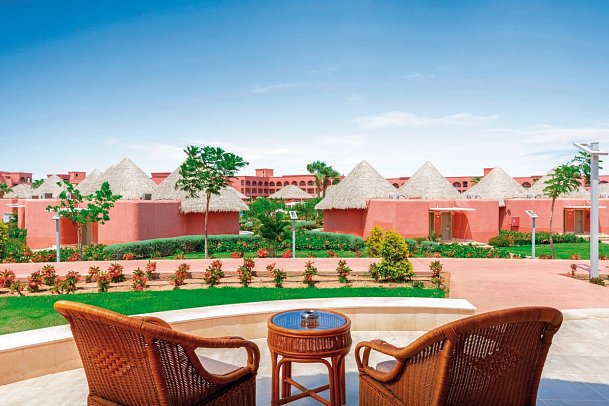 Pickalbatros Laguna Vista Hotel - Sharm El Sheikh - Beispiel Terrasse Bungalow Gartenblick (Zimmercodierung B1G)