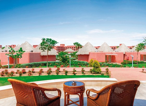 Pickalbatros Laguna Vista Hotel - Sharm El Sheikh - Beispiel Terrasse Bungalow Gartenblick (Zimmercodierung B1G)