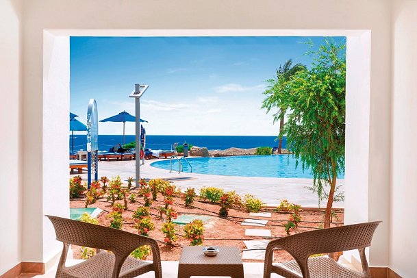 Pickalbatros Palace Resort - Sharm El Sheikh - Beispiel Balkon Doppelzimmer Poolblick (Zimmercodierungen DGP & DCP)