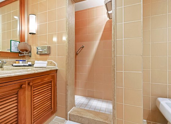 Pickalbatros Royal Grand Resort - Beispiel Bad Doppelzimmer Superior Poolblick (Zimmercodierung DSP)