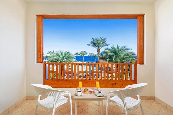 Pickalbatros Royal Grand Resort - Beispiel Balkon Doppelzimmer Superior Meerblick (Zimmercodierung DSM)