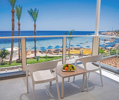 Pickalbatros Royal Grand Resort - Beispiel Balkon Doppelzimmer Elite Deluxe Meerblick (Zimmercodierung DDO)