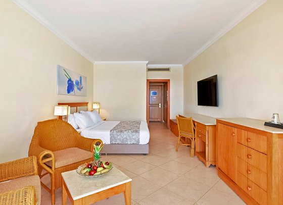 Pickalbatros Royal Grand Resort - Wohnbeispiel Doppelzimmer Deluxe Meerblick (Zimmercodierung DDM)