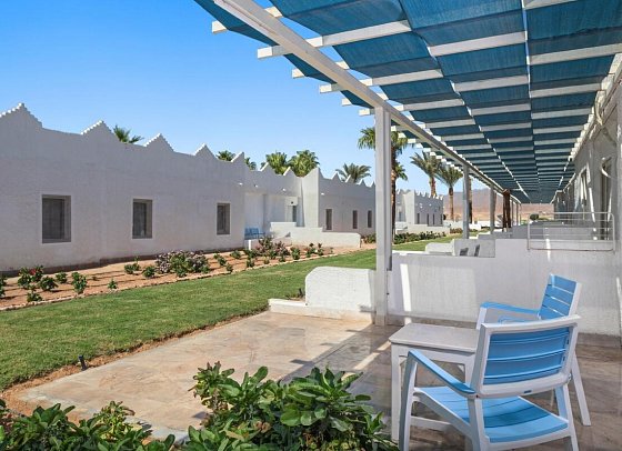 Albatros Sharm Resort - Beispiel Terrasse Familienzimmer Gartenblick (Zimmercodierung FBG)