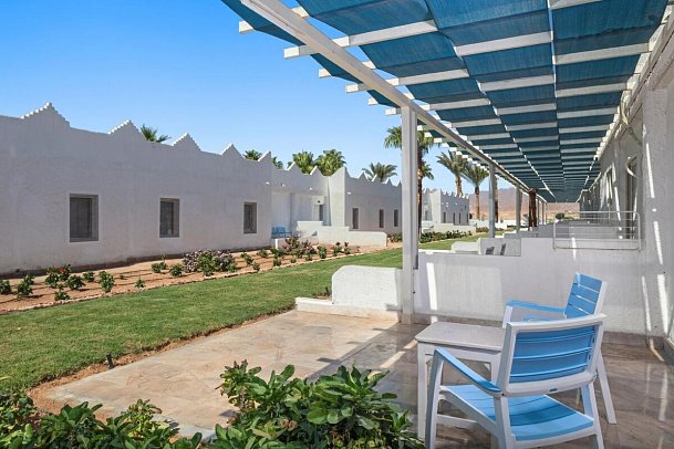 Albatros Sharm Resort - Beispiel Terrasse Familienzimmer Gartenblick (Zimmercodierung FBG)