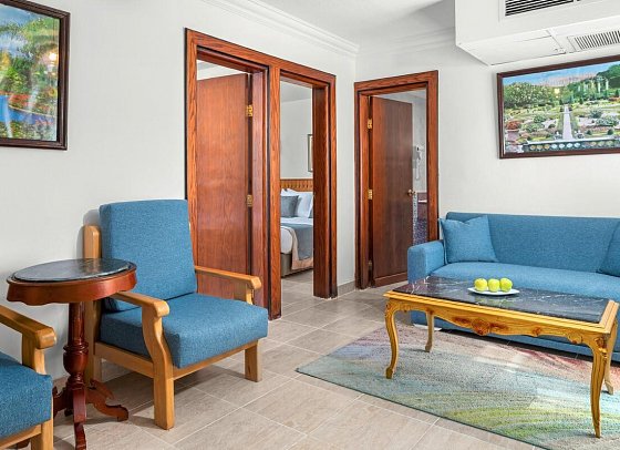 Albatros Sharm Resort - Wohnbeispiel Familienzimmer Meerblick (Zimmercodierung FBM)