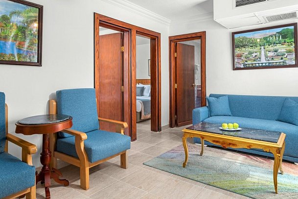 Albatros Sharm Resort - Wohnbeispiel Familienzimmer Meerblick (Zimmercodierung FBM)