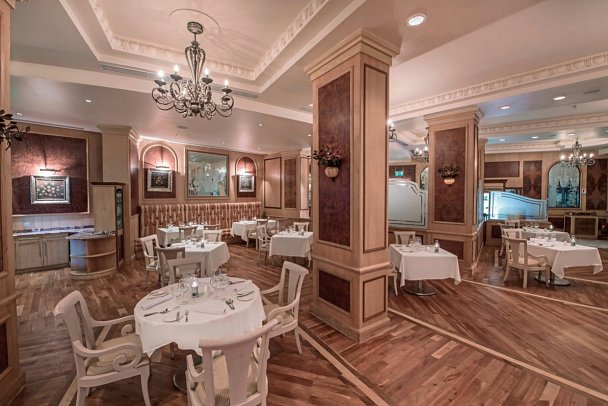 Reef Oasis Blue Bay Resort & Spa