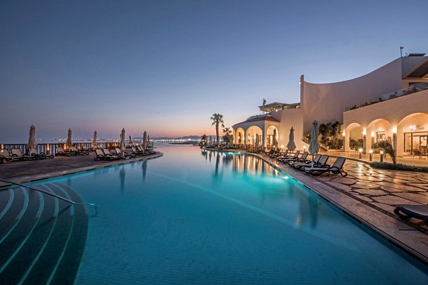 Reef Oasis Blue Bay Resort & Spa