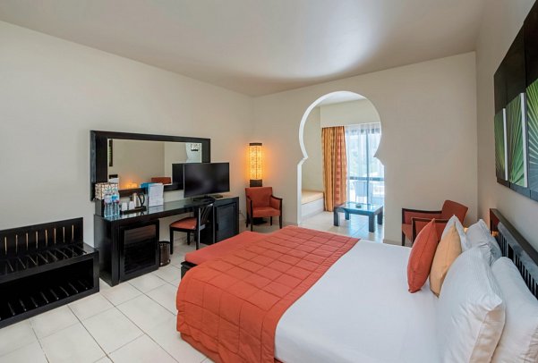 Sentido Reef Oasis Senses Resort - Wohnbeispiel Doppelzimmer Komfort Poolblick (Zimmercodierung DFP)