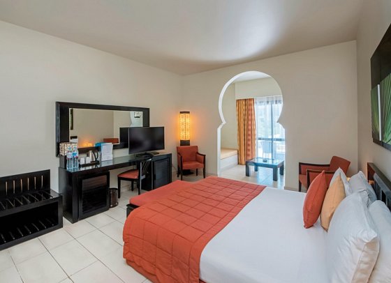Sentido Reef Oasis Resort - Wohnbeispiel Doppelzimmer Komfort Poolblick (Zimmercodierung DFP)