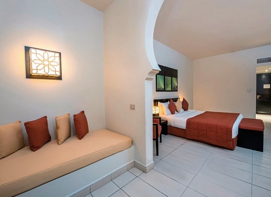 Sentido Reef Oasis Resort - Wohnbeispiel Doppelzimmer Komfort Poolblick (Zimmercodierung DFP)