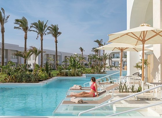 White Hills Resort - Beispiel Terrasse Doppelzimmer Deluxe Swim Up (Zimmercodierungen DDQ & DCQ)