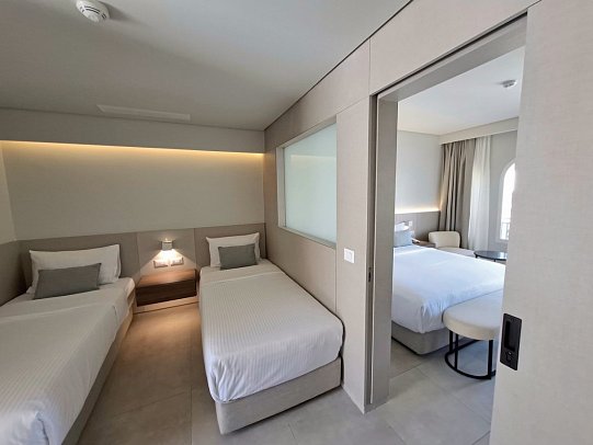 Reef Oasis Beach Resort - Wohnbeispiel Familienzimmer Deluxe (Zimmercodierung FD1)