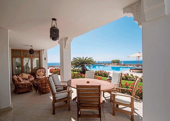 Reef Oasis Beach Resort