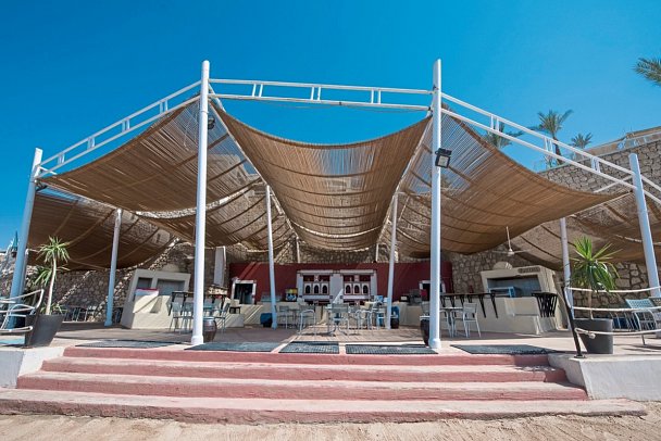 Reef Oasis Beach Resort