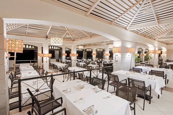 Reef Oasis Beach Resort