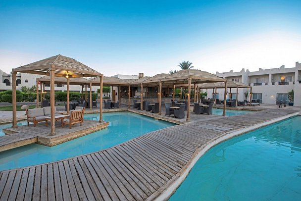 Reef Oasis Beach Resort