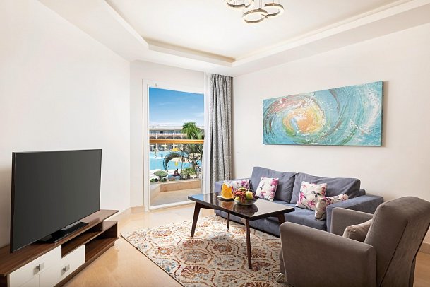 Pickalbatros Royal Moderna Resort - Sharm El Sheikh - Wohnbeispiel Juniorsuite Poolblick (Zimmercodierung J1P)