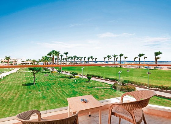 Pickalbatros Royal Moderna Resort - Sharm El Sheikh - Beispiel Balkon/Terrasse Doppelzimmer Meerblick (Zimmercodierungen D7M & DCM)