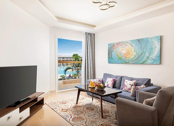 Pickalbatros Royal Moderna Resort - Sharm El Sheikh - Wohnbeispiel Juniorsuite Poolblick (Zimmercodierung J1P)
