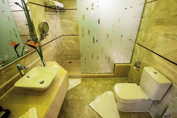 Pickalbatros Aqua Blu Resort - Sharm El Sheikh - Beispiel Bad Doppelzimmer Standard (Zimmercodierungen DE1, DG3, DCG, DGP & DCP)