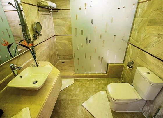 Pickalbatros Aqua Blu Resort - Sharm El Sheikh - Beispiel Bad Doppelzimmer Standard (Zimmercodierungen DE1, DG3, DCG, DGP & DCP)