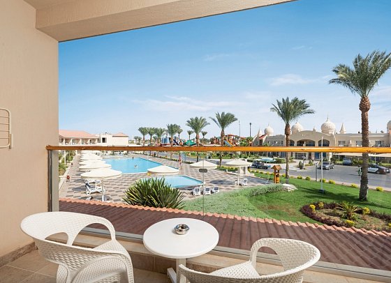 Pickalbatros Aqua Blu Resort - Sharm El Sheikh - Beispiel Balkon Doppelzimmer Standard Poolblick (Zimmercodierungen DGP & DCP)