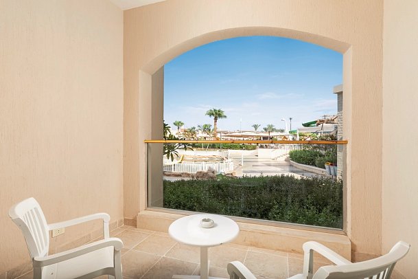 Pickalbatros Aqua Blu Resort - Sharm El Sheikh - Wohnbeispiel Familienzimmer 2 Schlafzimmer Gartenblick (Zimmercodierung FVG)