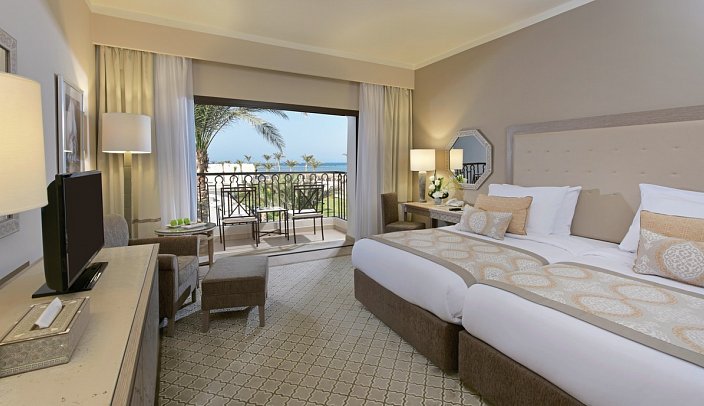 Steigenberger Alcazar - Wohnbeispiel Doppelzimmer Superior Meerseite (Zimmercodierungen DSC & DCN)