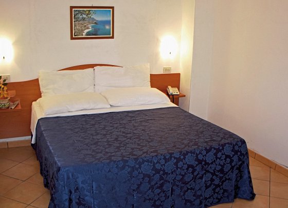 Residence La Taverna - Wohnbeispiel Doppelzimmer (Zimmercodierung DB1)