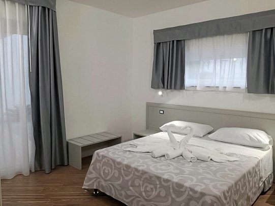 Residence La Taverna - Wohnbeispiel Appartement Superior (Zimmercodierungen AS1 & OS1)